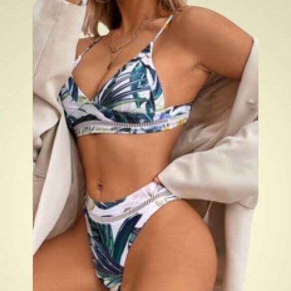 Sanctuary Paradise bikini triangle top high waist bottom tropical print NWT M. - Picture 2 of 14